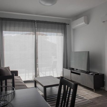 One Bedroom Apartment In Paphos In Good Location المظهر الخارجي الصورة